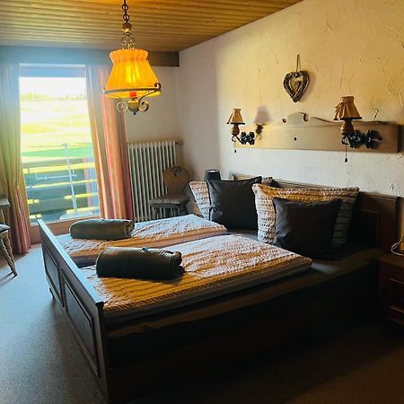 Ferienwohnungen Britta Heim Oberstaufen Bagian luar foto