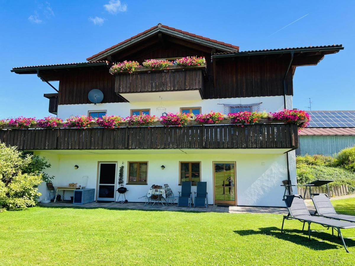 Ferienwohnungen Britta Heim Oberstaufen Bagian luar foto