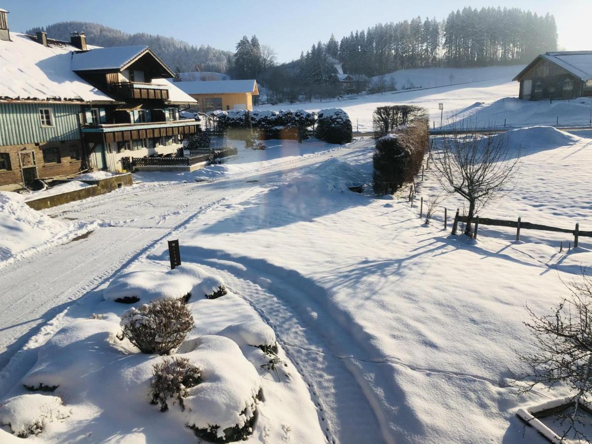 Ferienwohnungen Britta Heim Oberstaufen Bagian luar foto