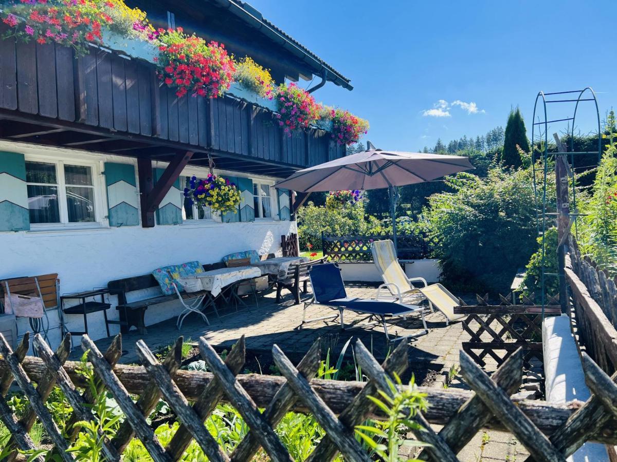 Ferienwohnungen Britta Heim Oberstaufen Bagian luar foto